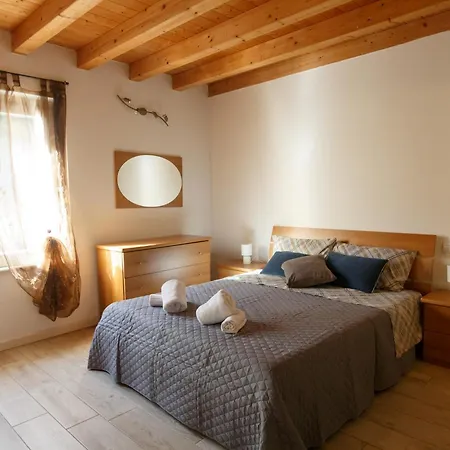 Holiday home Residenza Gli Agrumi Del Garda -